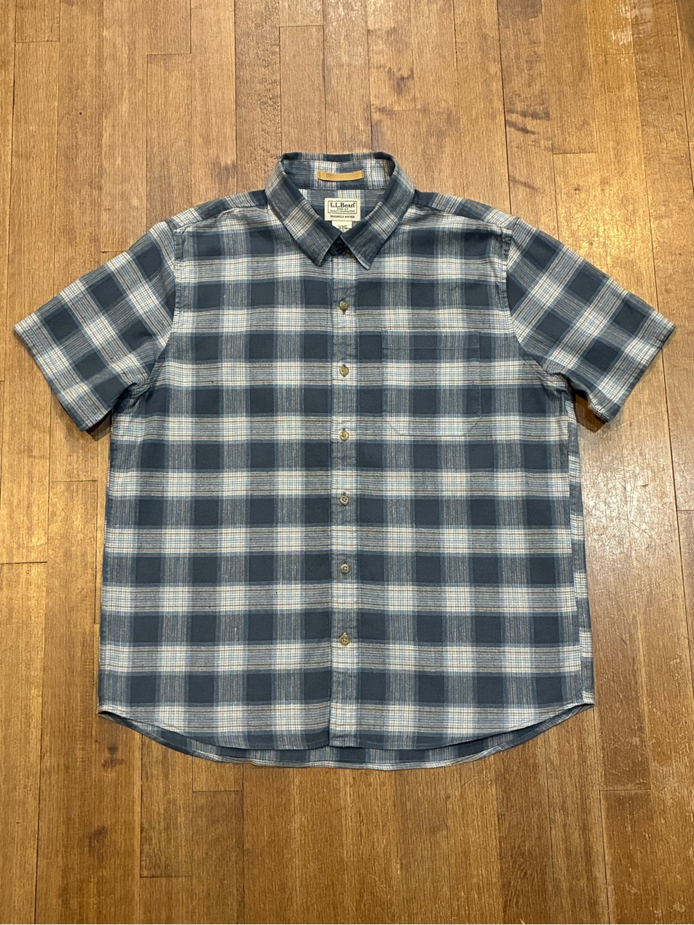 L.L. Bean Men's Hemp Short-Sleeve Plaid Button-Down Stonecoast Shirt